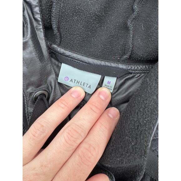 Athleta Insulated Black Hooded Jacket Medium - Picture 4 of 7